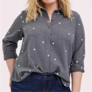 Torrid Taylor Gray Button-Up Shirt Daisy White Floral Embroidery